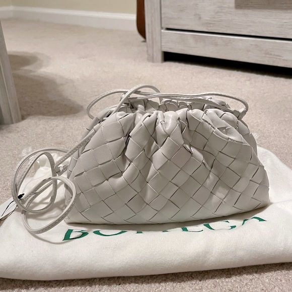 Bottega Veneta Handbags - AUTHENTIC NWT Bottega Veneta Mini Intrecciato Leather Pouch Clutch